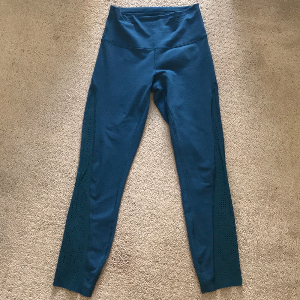 Lululemon laser cut wunder unders